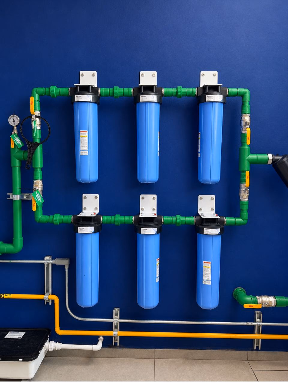 Sistema de filtración y tratamiento de agua profesional