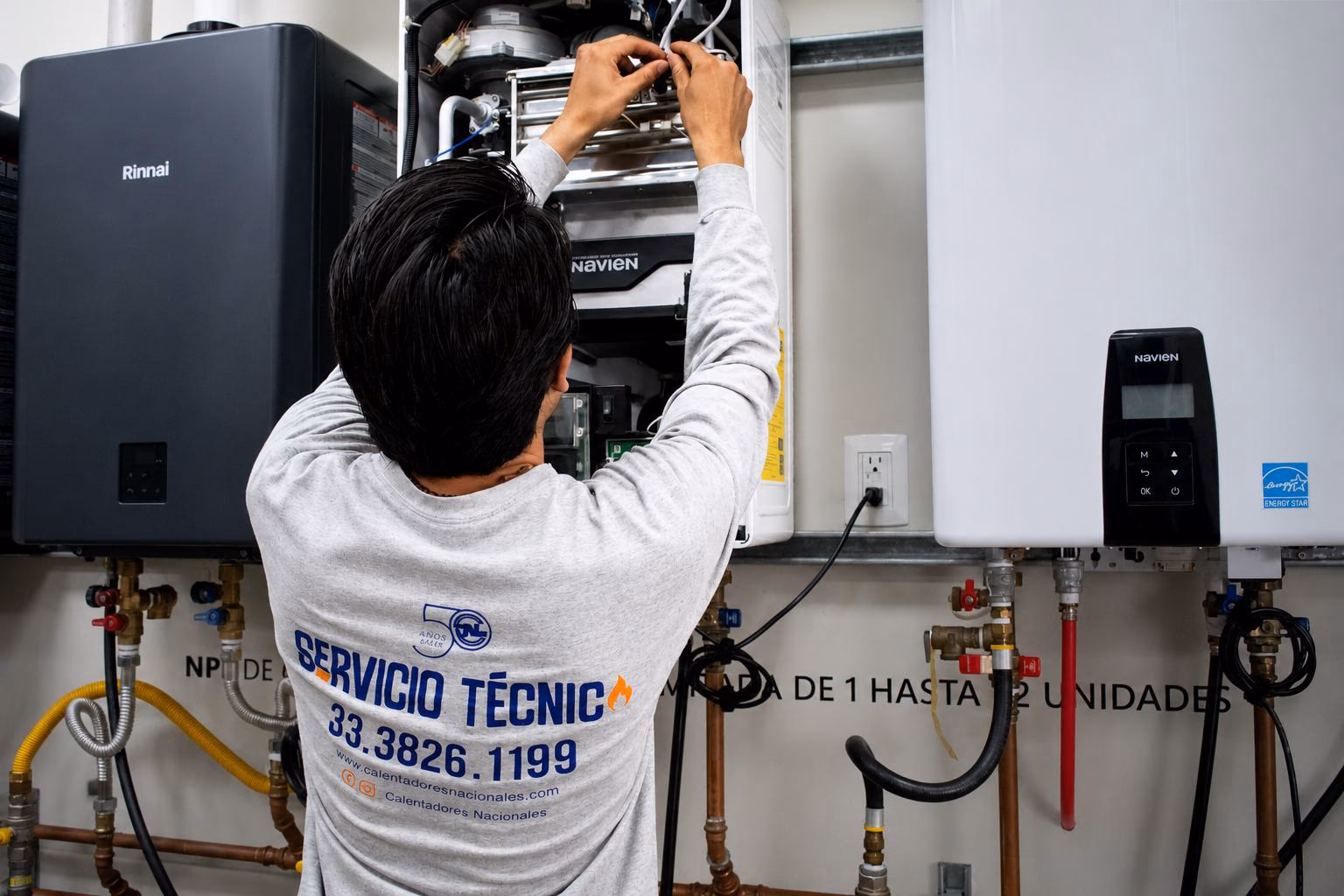 Técnico especializado en mantenimiento de calentadores